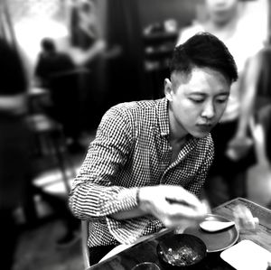 Meet your Posher, Sung-moon